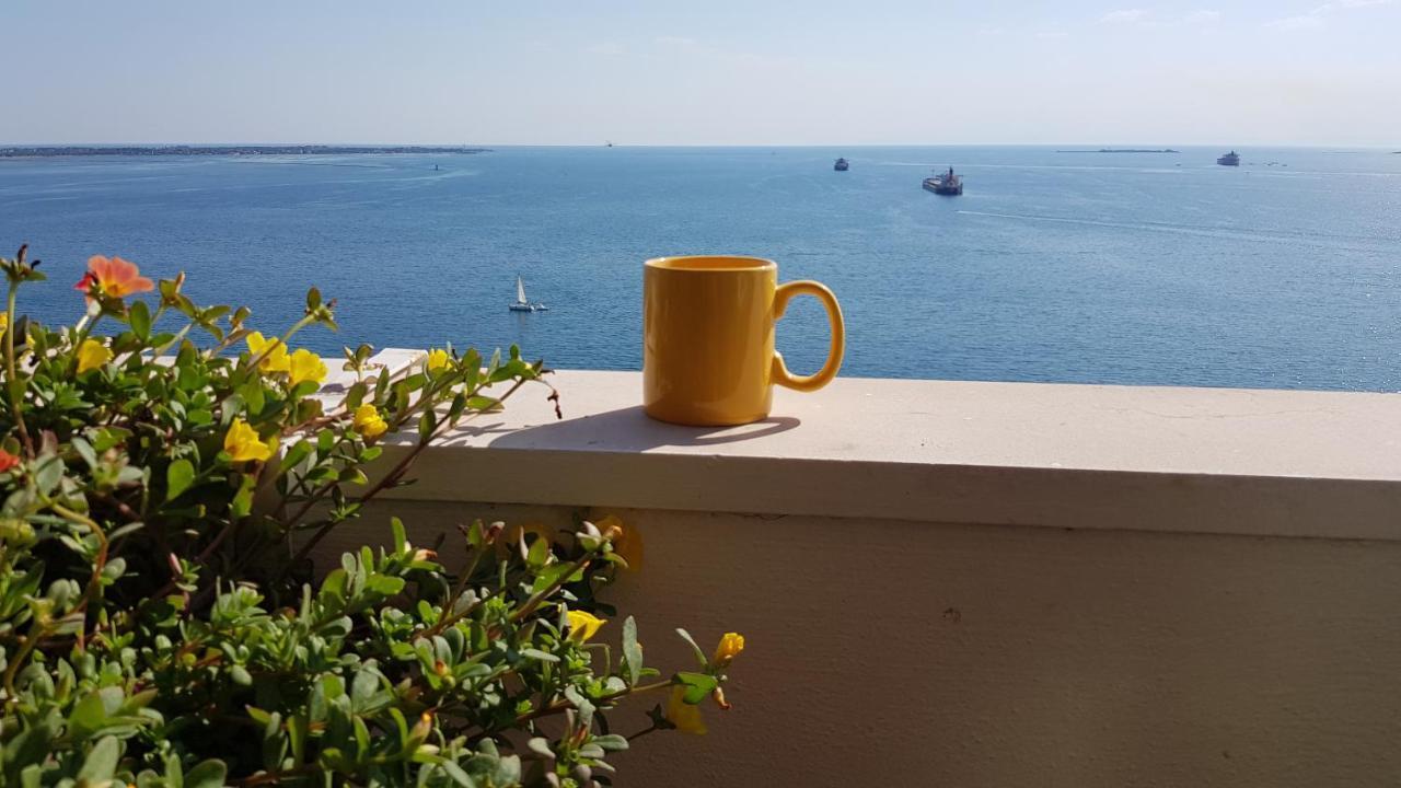 Amanda's Panorama Apartment Taranto Bagian luar foto