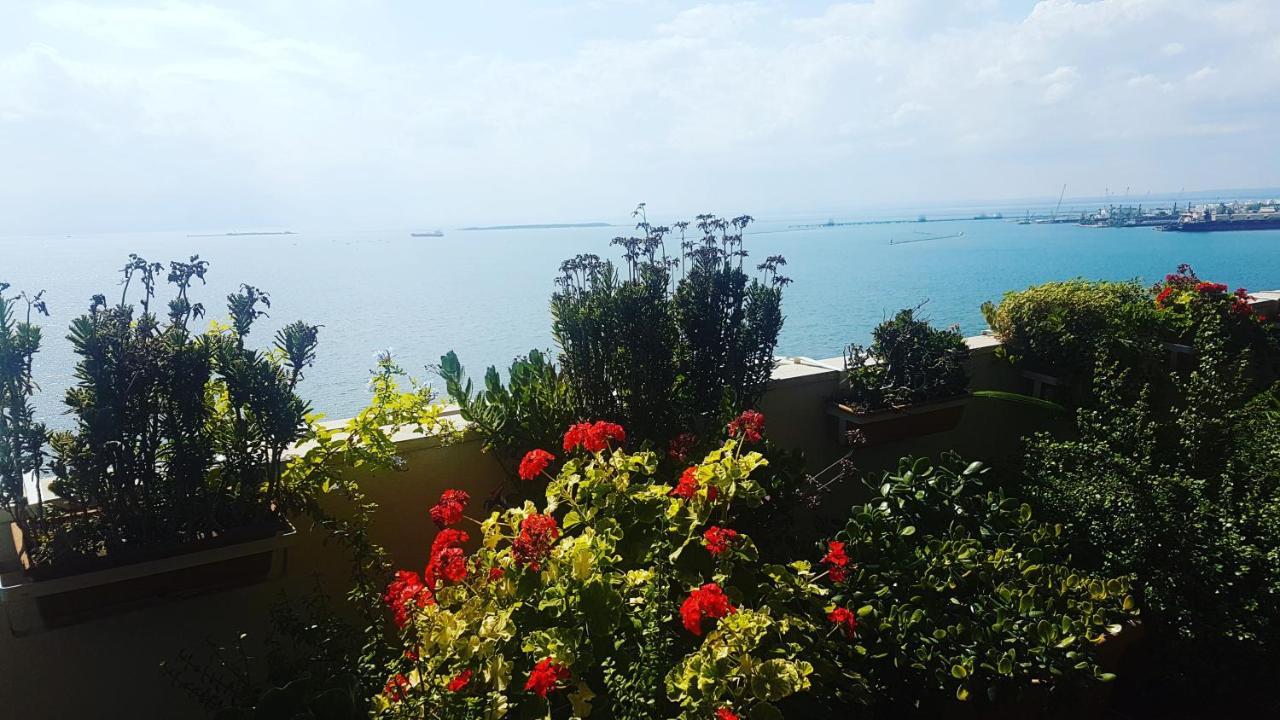 Amanda's Panorama Apartment Taranto Bagian luar foto