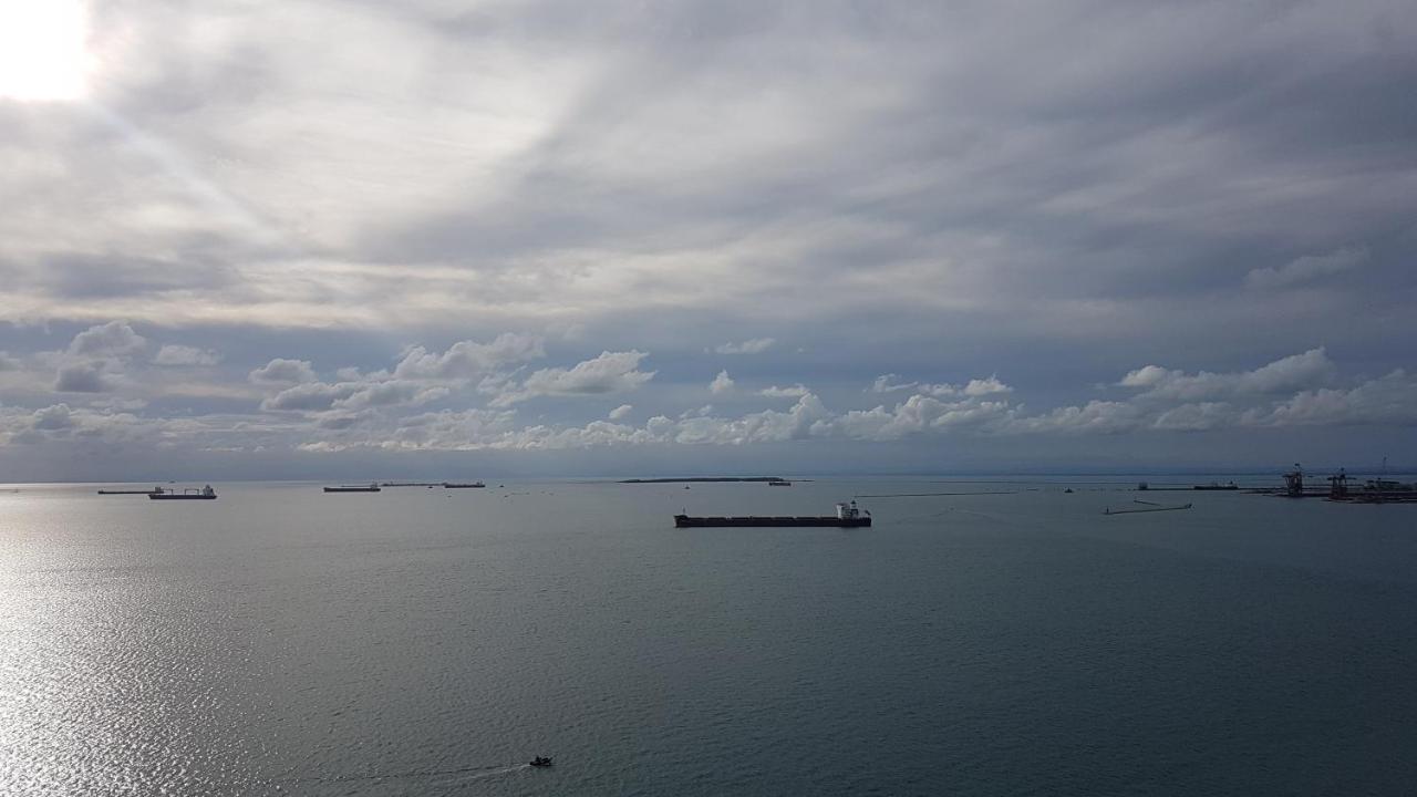 Amanda's Panorama Apartment Taranto Bagian luar foto